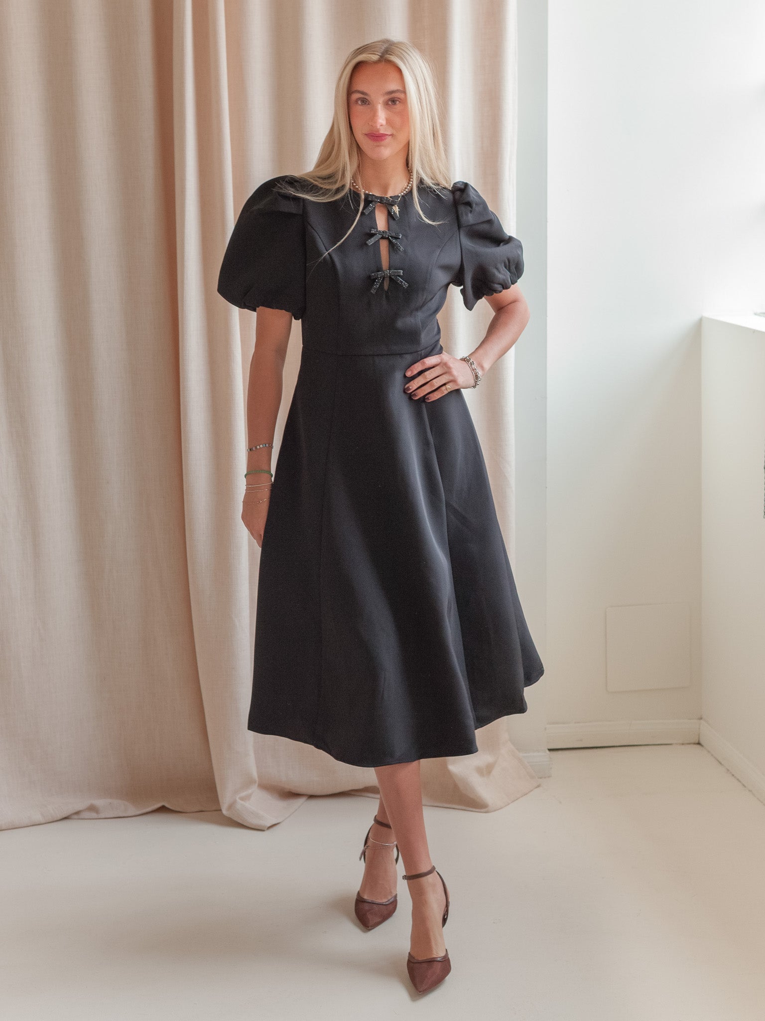 Margaret Bow Midi Dress - Image 5