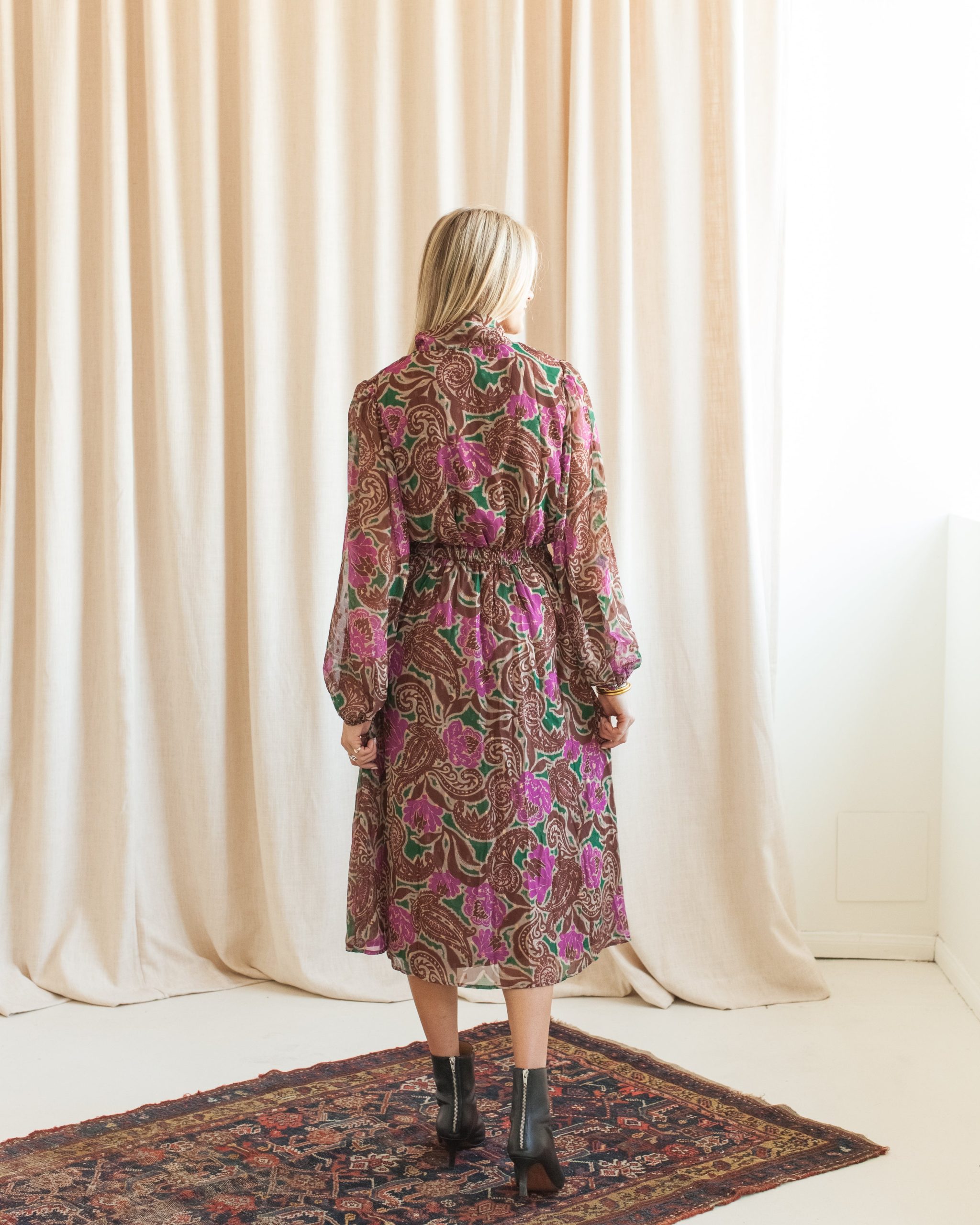 Kendall Paisley Midi Dress - Image 3