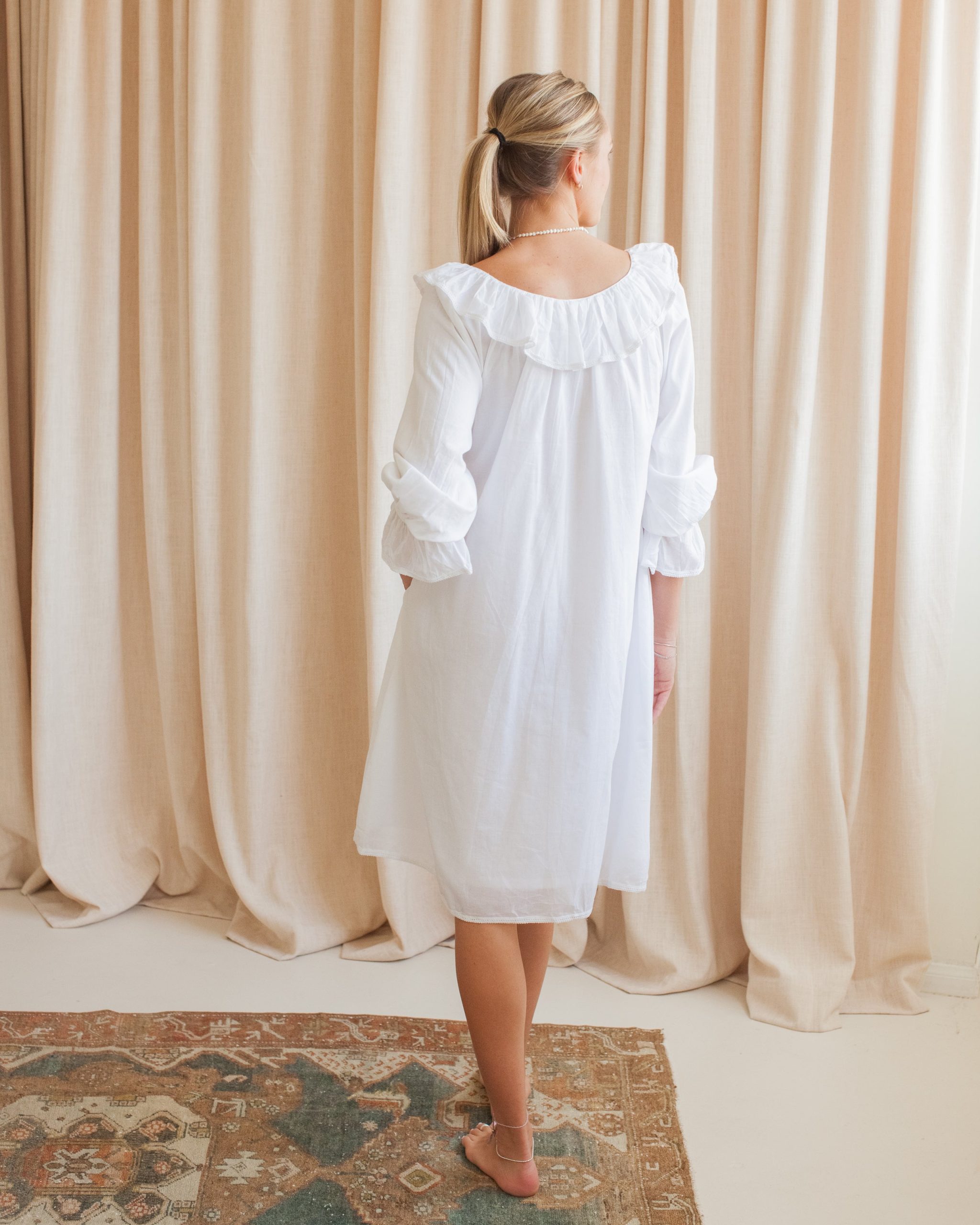 Maison de Frédéric Bennet House Dress- White - Image 4